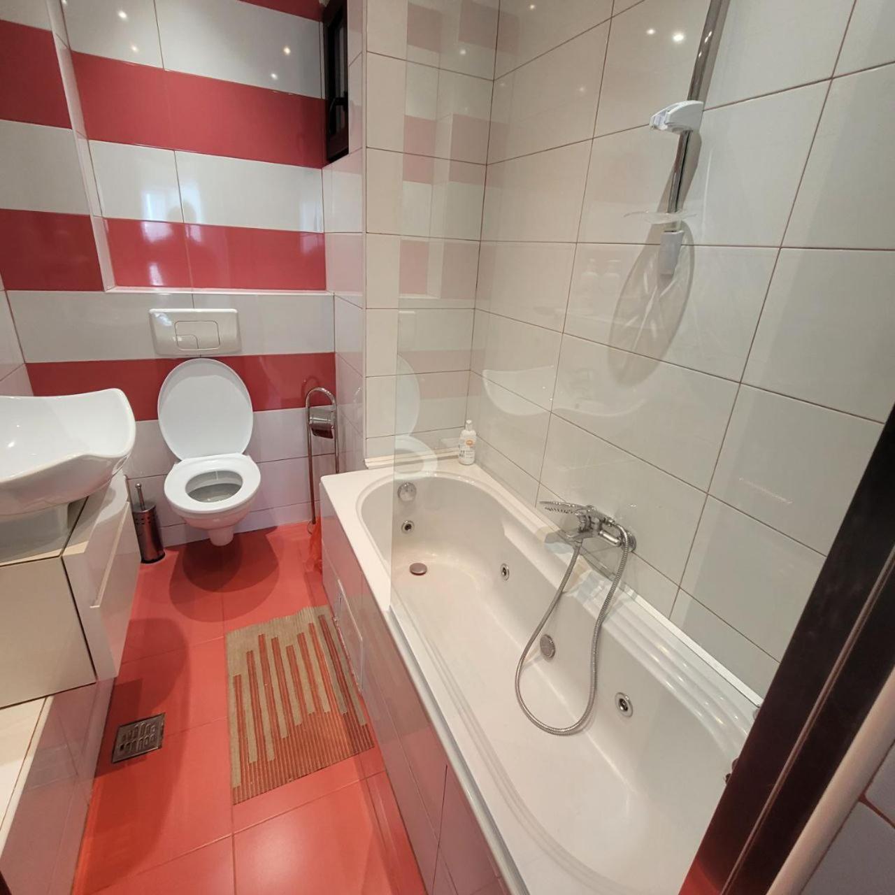 Anastasia Bratianu Apart 28B Beautiful View Self Check From 2 Pm Bucharest Exterior photo